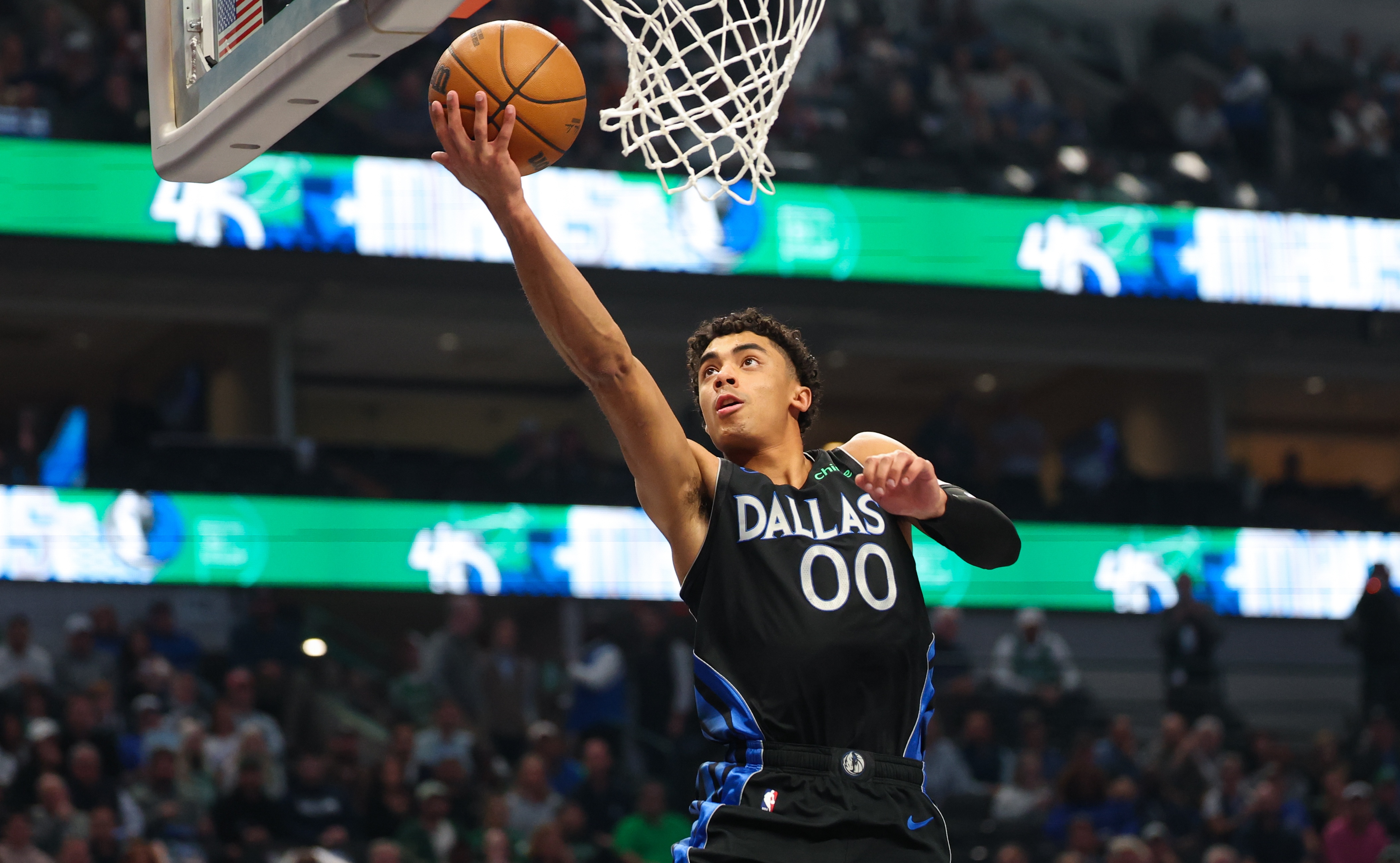 WSOP中国-外线哑火！克里斯蒂15投仅4中拿到11分5板 三分9中1